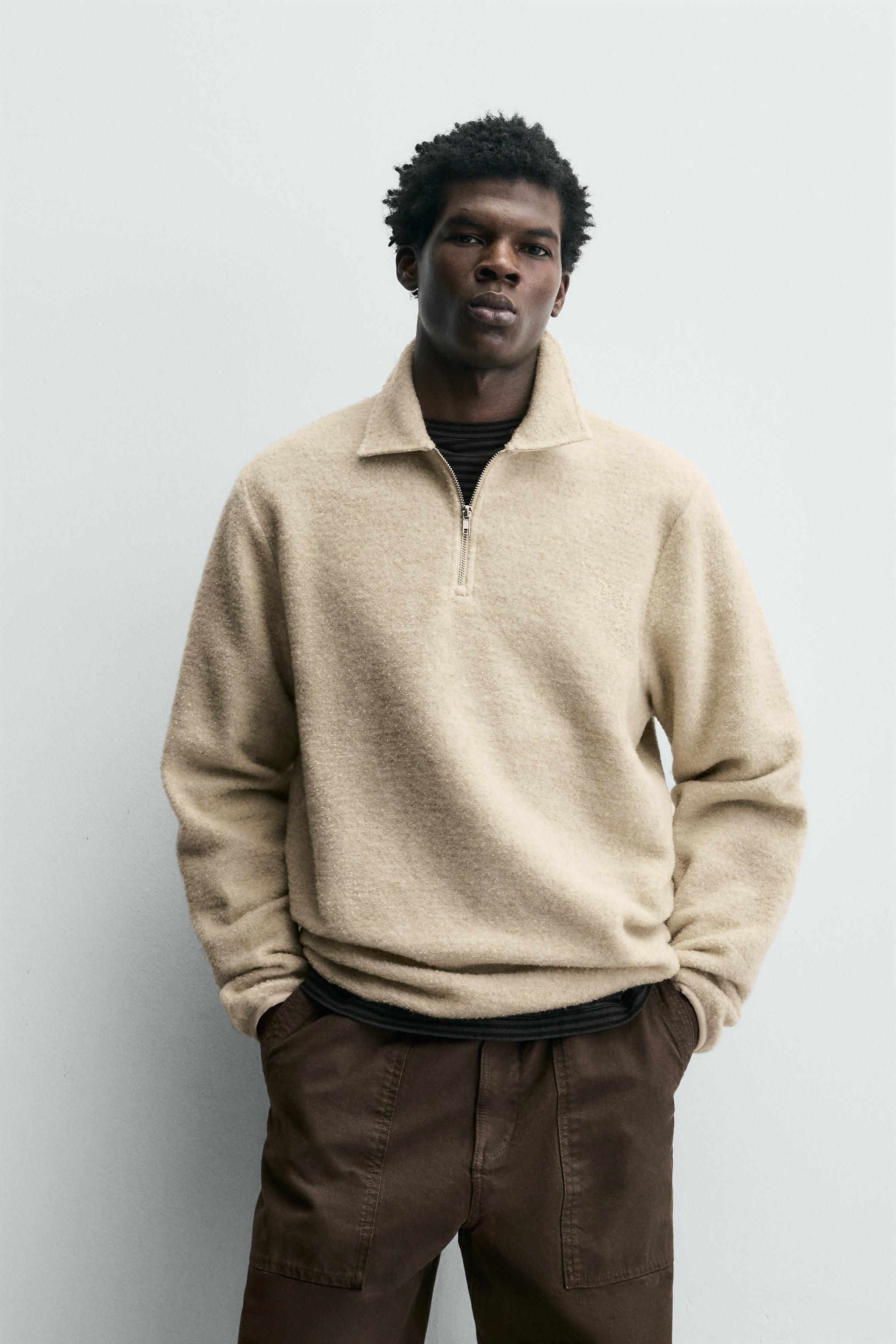 TEXTURED QUARTER-ZIP SWEATSHIRT